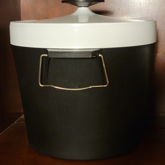 Vintage Ice Bucket - Picture 3 of 5